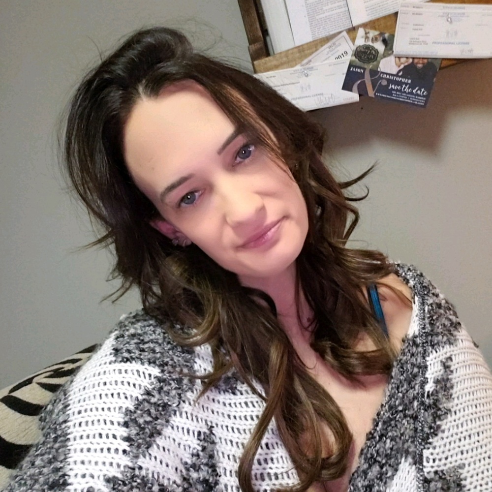 Meet your Posher, Valerie